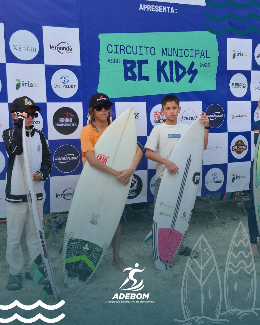 Azul e Bege Moderno Surfista Instagram Post (1)